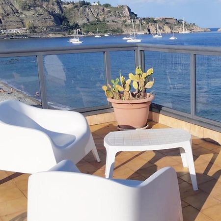 Il Cantone Del Faro Giardini-Naxos Exterior foto